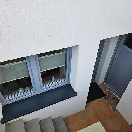 Stylish - Renovated & شقة كاسيل