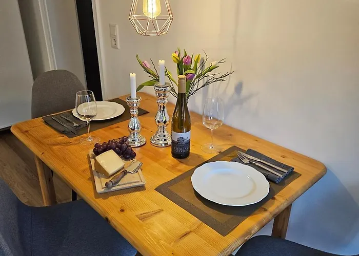 Stylish - Renovated & 아파트